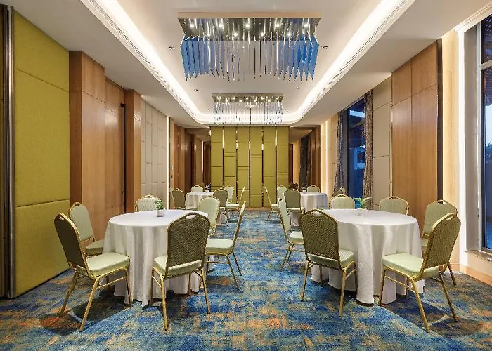 Hotel Express Naxal By Ihg