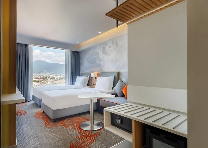 Hotel Express Naxal By Ihg 3*